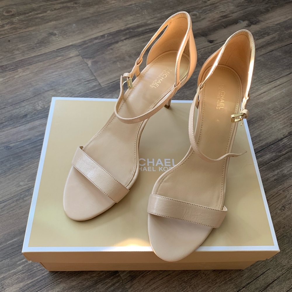 Michael Kors Simone Mid Sandal Leather Oyster